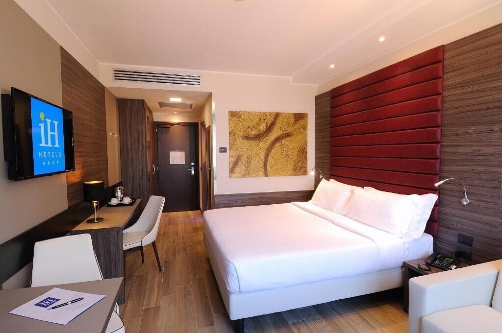 Вид Ih Hotels Milano Lorenteggio 4*