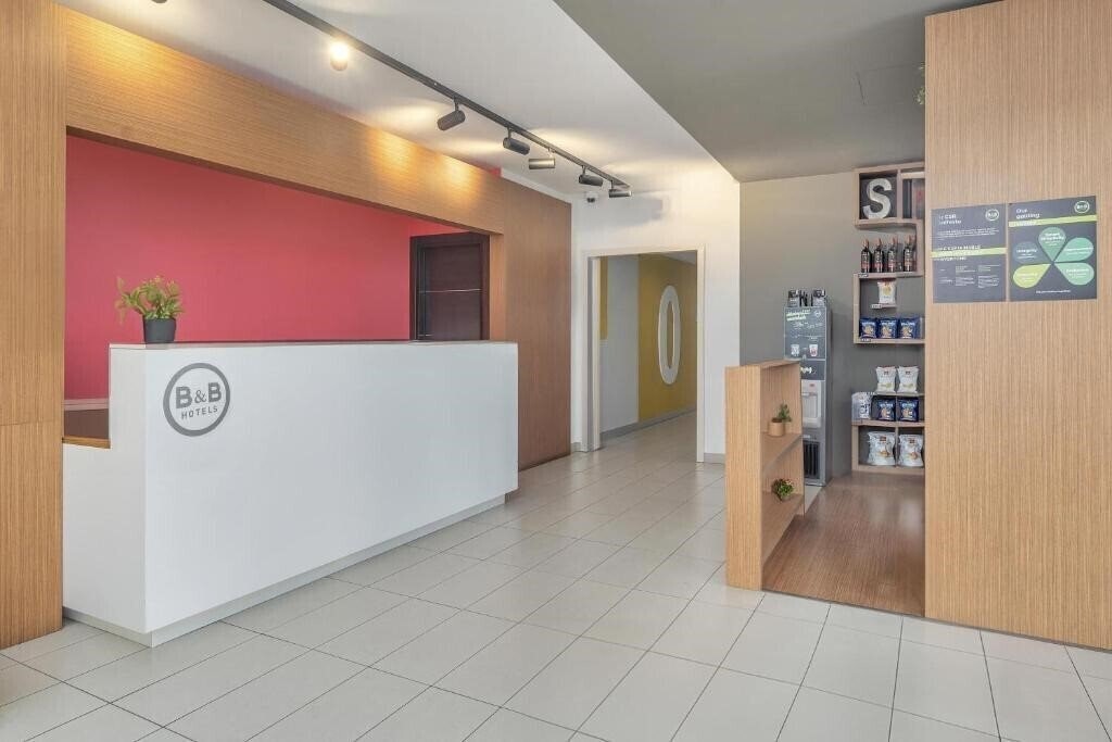 Панорама B&B Hotel Milano Cenisio Garibaldi 3*