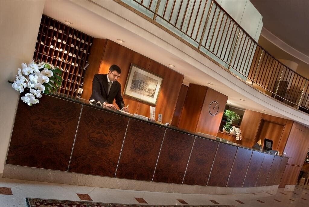 Территория Cavour 4*