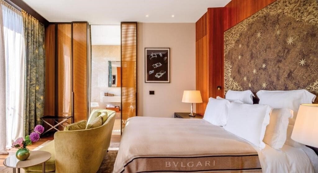 Панорама Bulgari Milano Hotel 5*