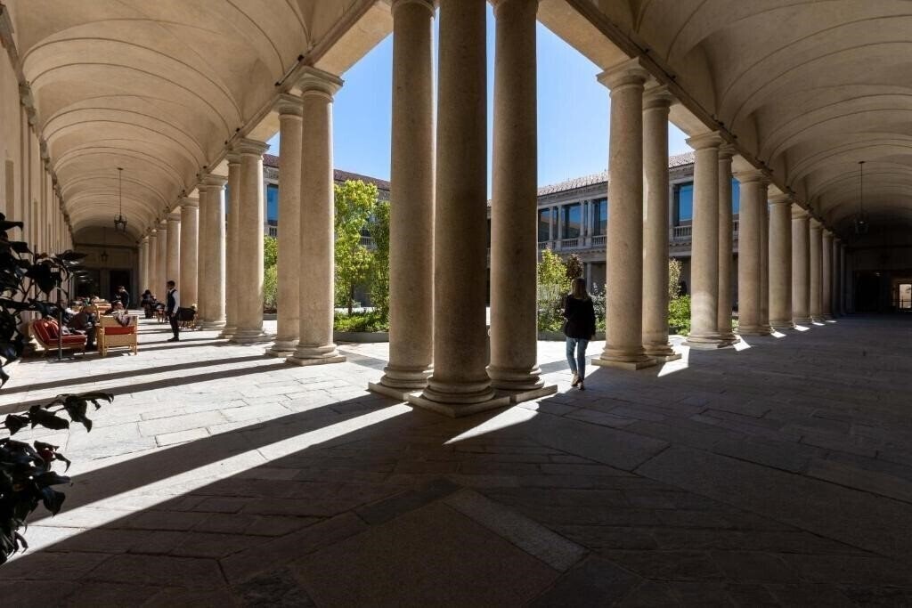 Панорама Portrait Milano 5*