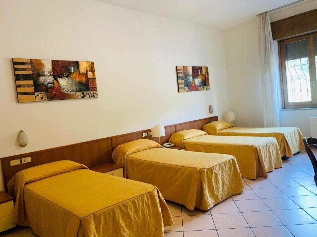 Панорама Hotel San Siro Fiera 2*