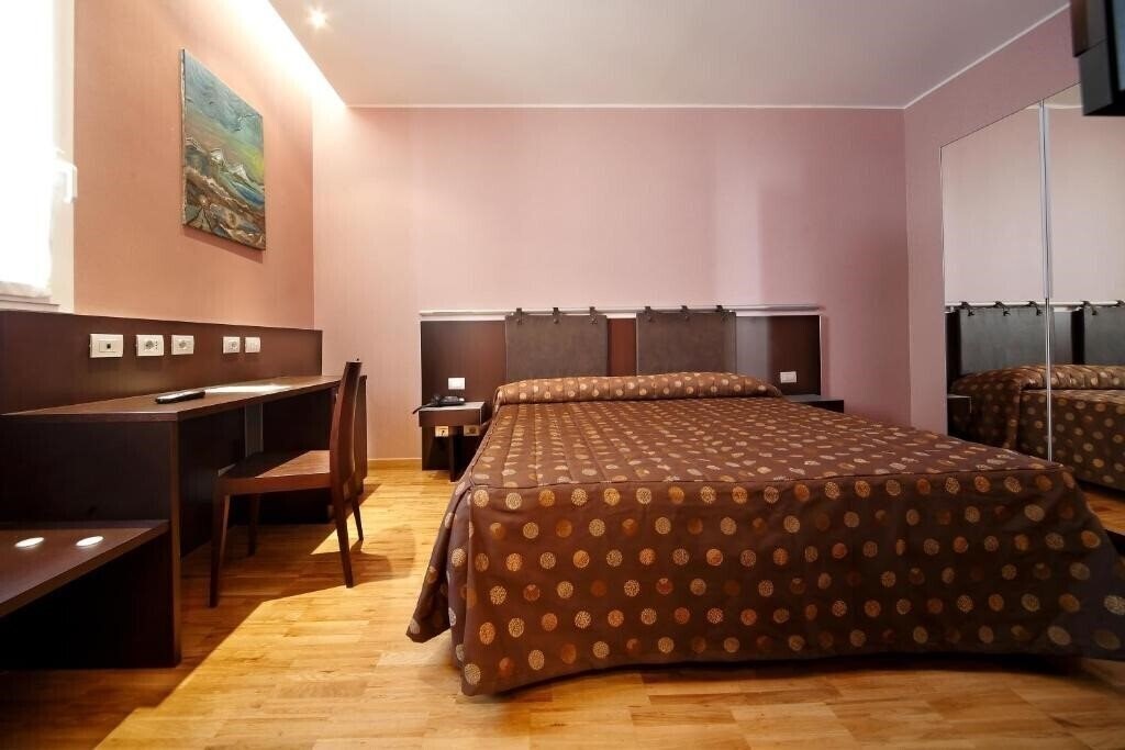 Панорама Terminal 3*