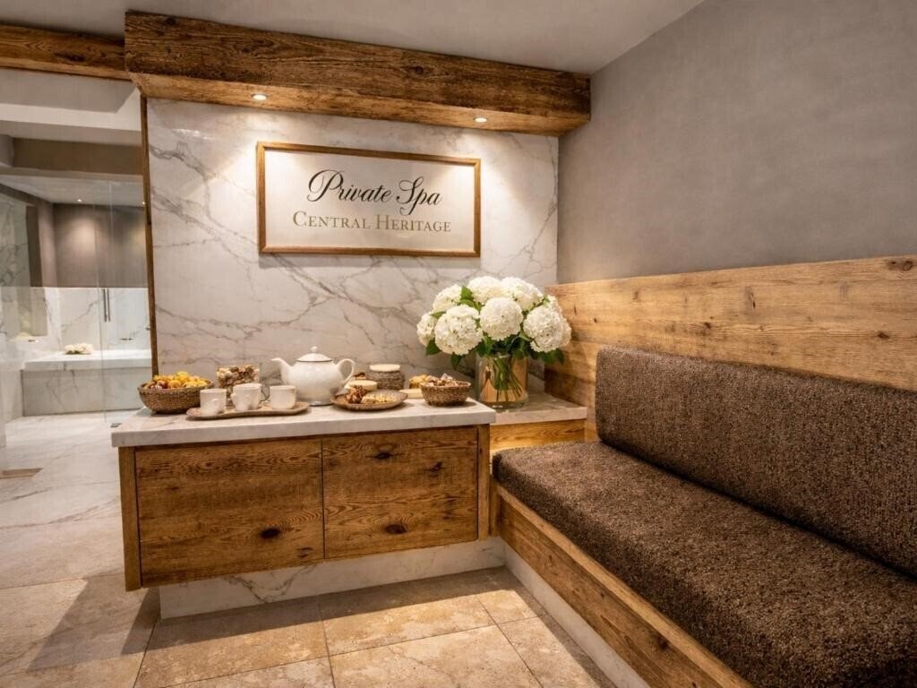 Фотографія Central 4*