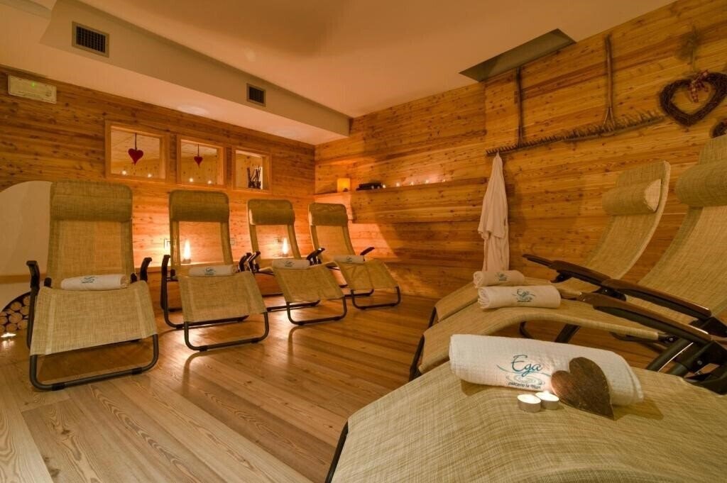 Фотографія Hotel La Serenella Moena 3*