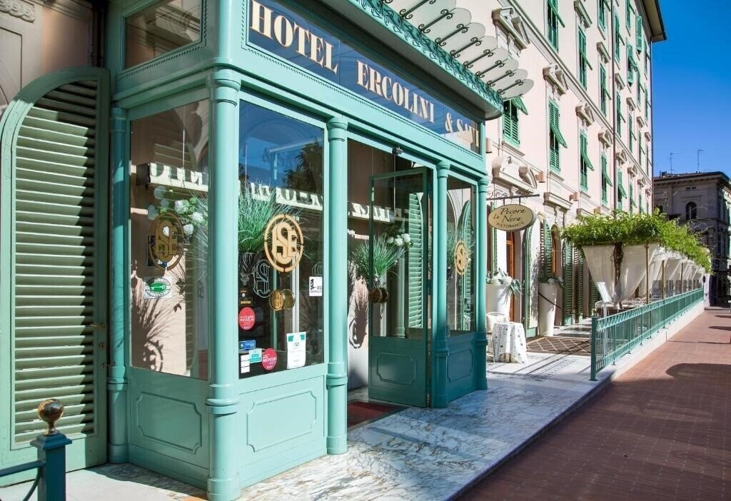 Территория Ercolini E Savi 4*