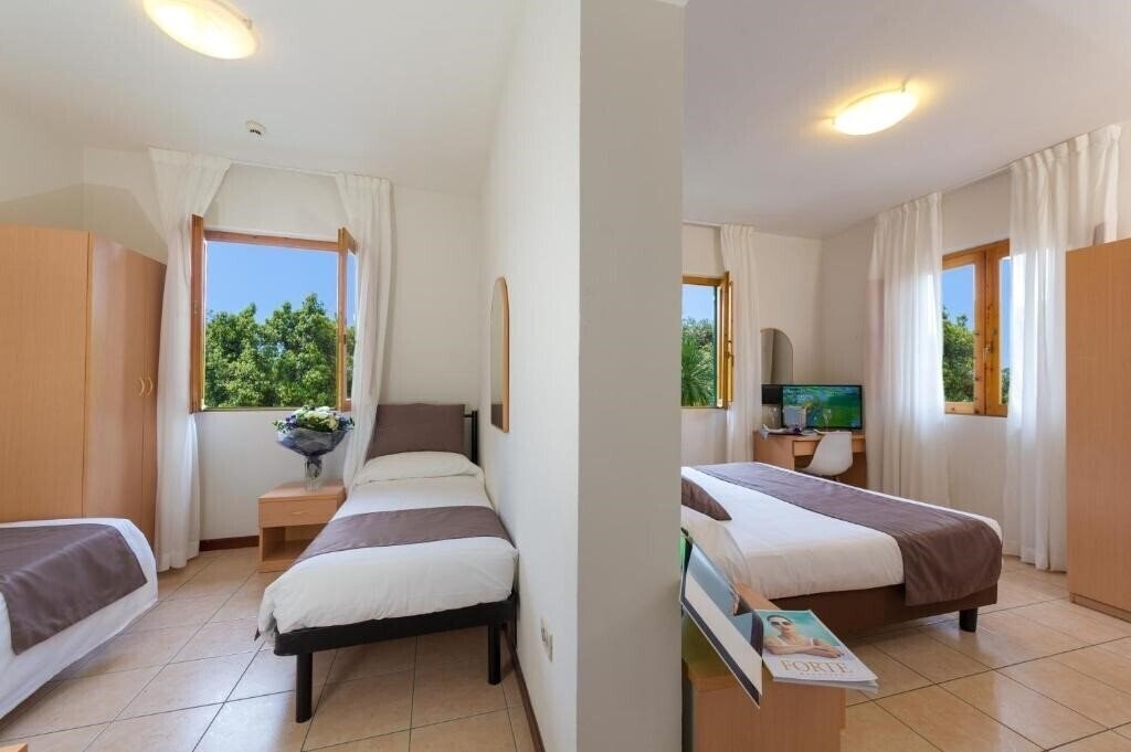 Готель La Pace 3*