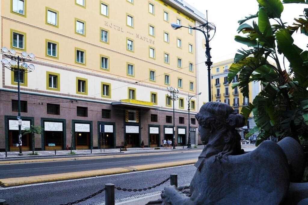 Отель Hotel Naples 4*