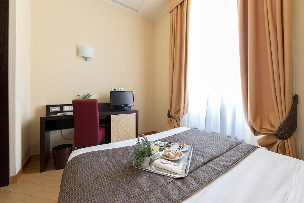 Вид Hotel Naples 4*