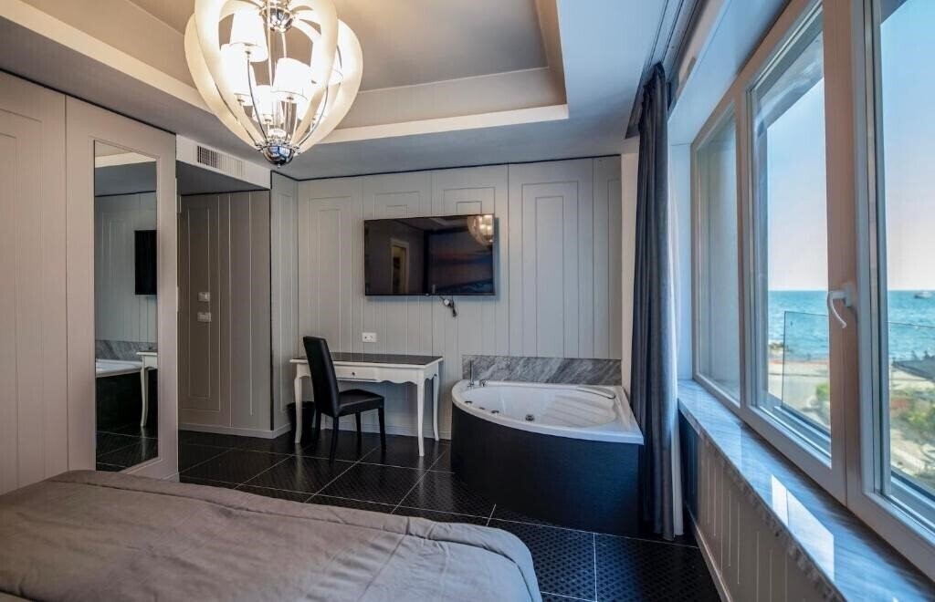 Апартаменты Partenope Relais 4*