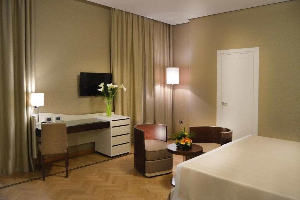Вид Palazzo Esedra 4*