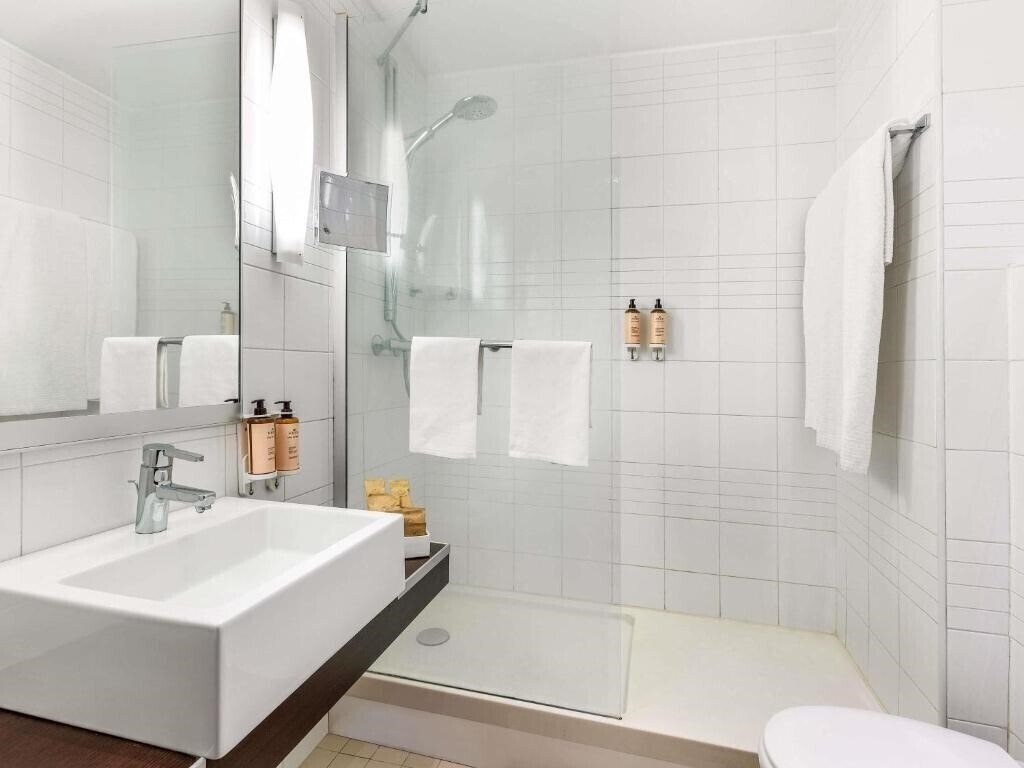 Вид Mercure Angioino Napoli Centro Hotel 4*