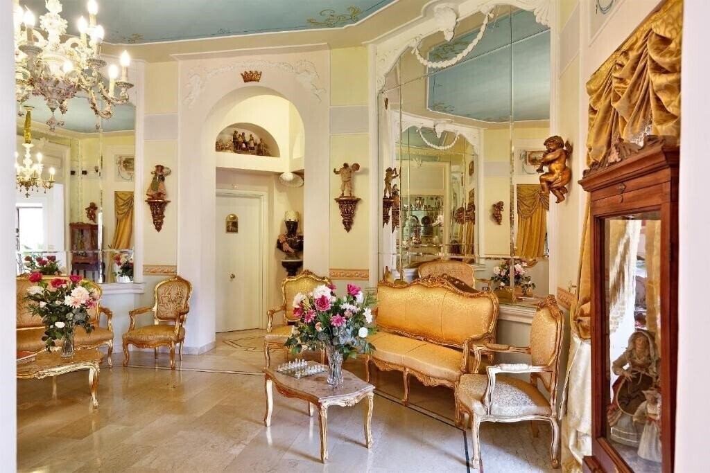 Вид Art Resort Galleria Umberto 4*