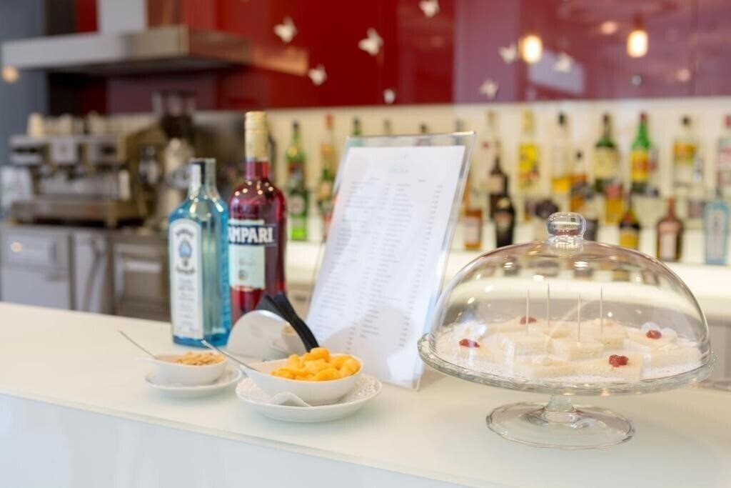 Панорама Cristina (Napoli) 3*