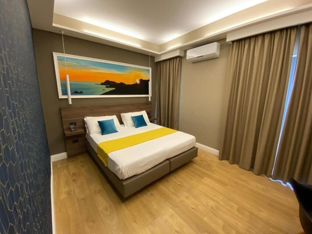Апартаменты 7th Floor Suite 3*