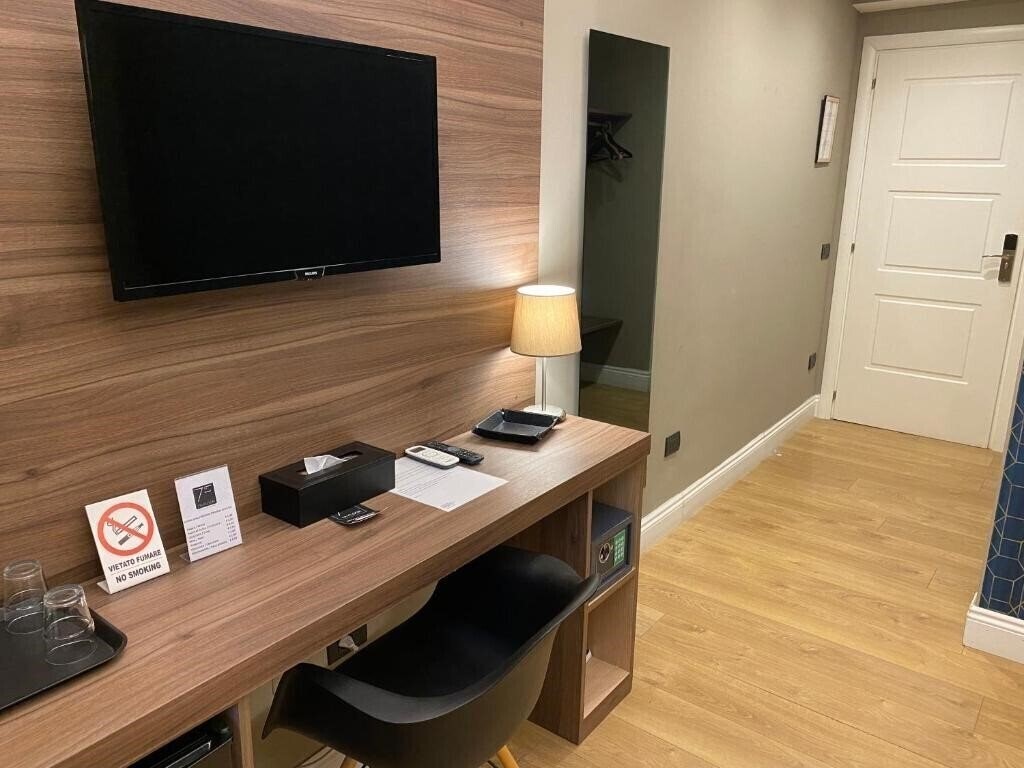 Панорама 7th Floor Suite 3*