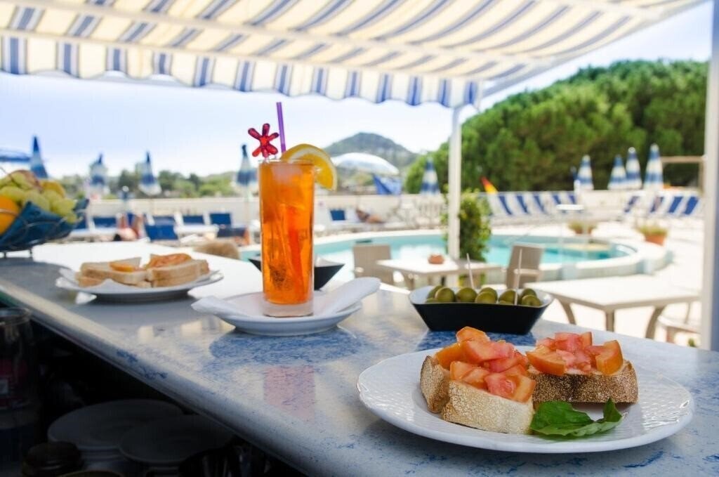 Вид La Ginestra 3*