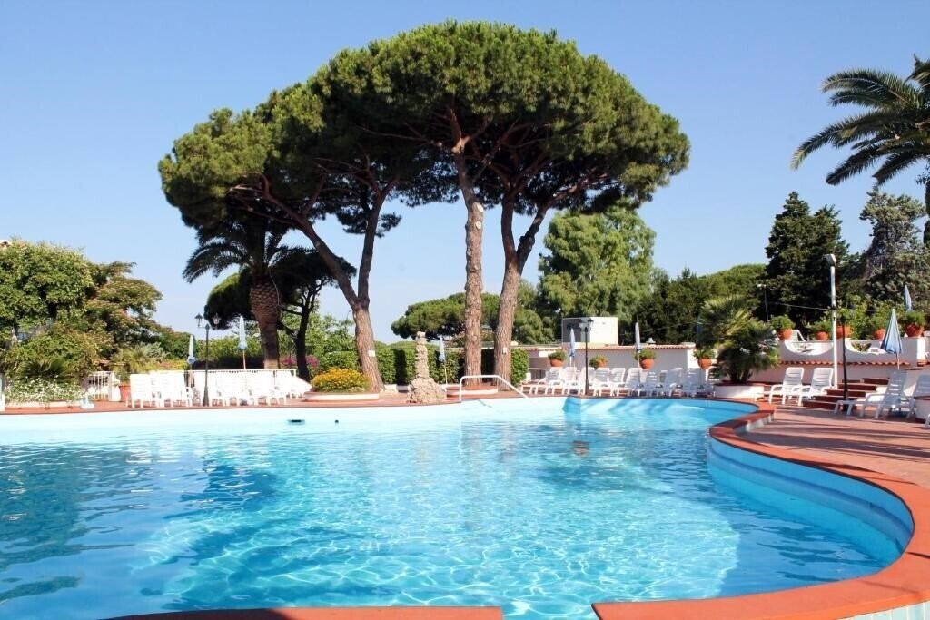 Территория Terme Park Imperial Hotel 3*