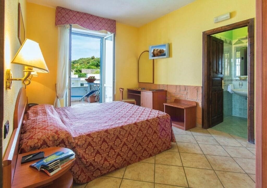 Територія Parco Dei Principi 5*