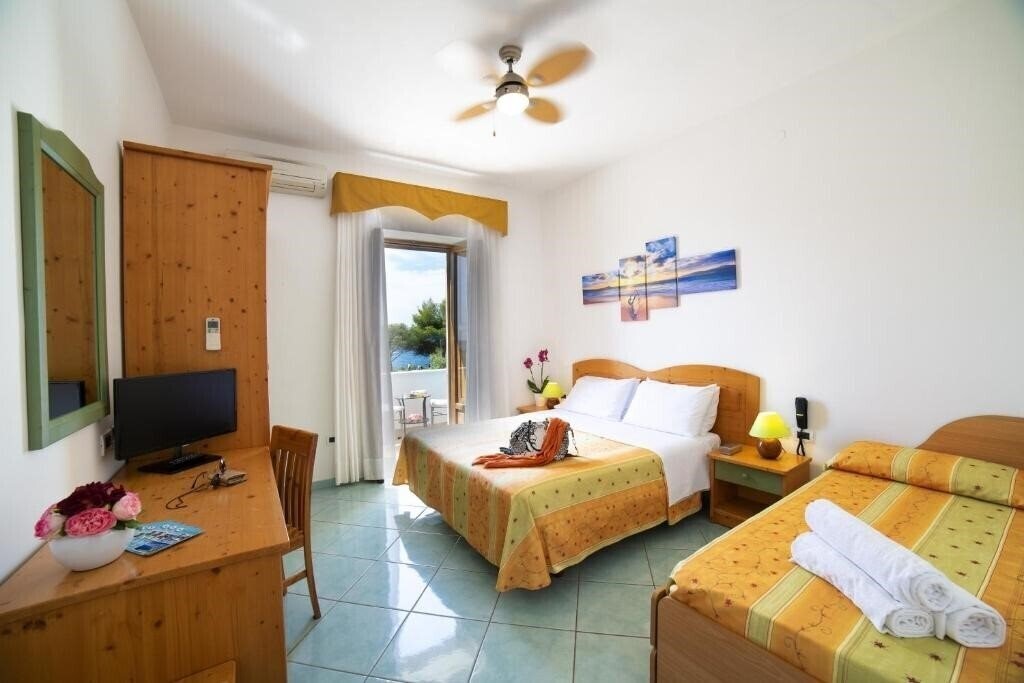 Вид La Mandorla 3*