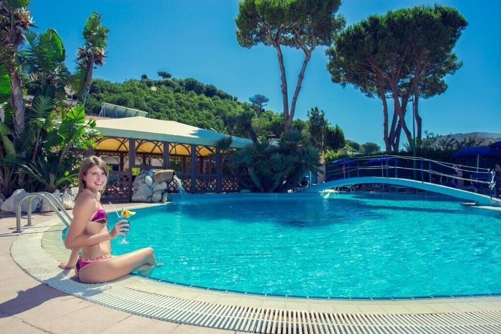 Панорама Hotel Terme & Beach Cristallo Palace (ex. Cristallo Palace Terme) 4*