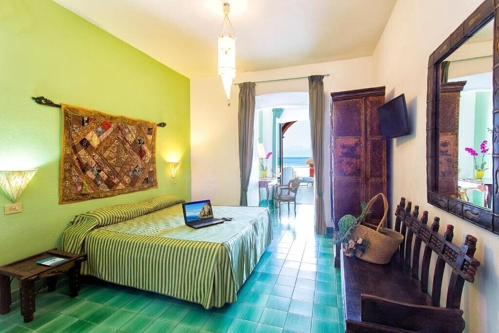 Панорама La Scogliera 3*