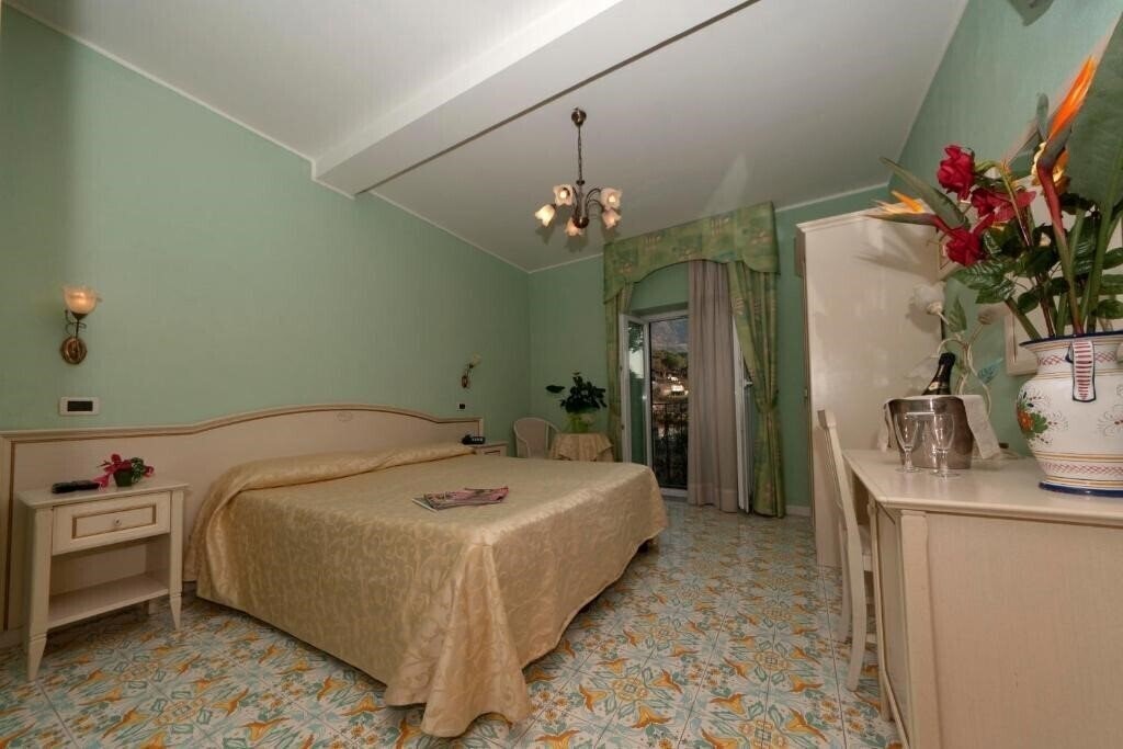 Апартаменты Hotel Villa Franca Forio d'Ischia 3*