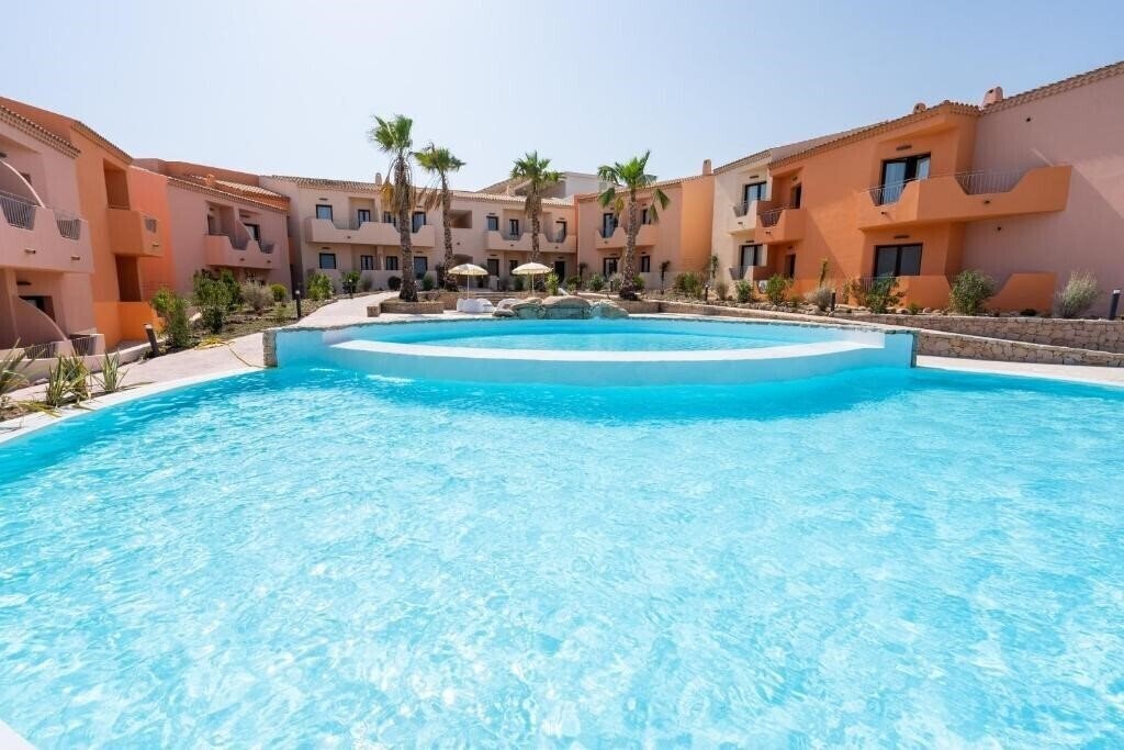 Панорама Red Sun Village Canneddi 4*