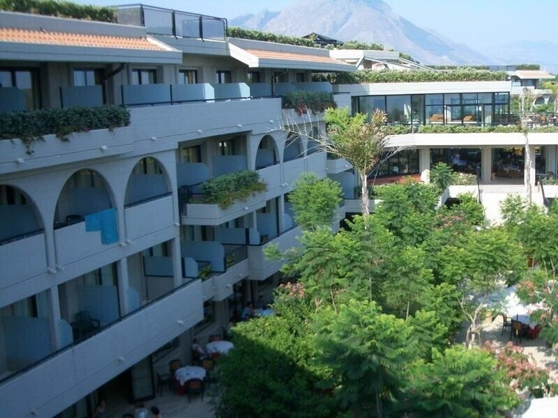 Отель Fiesta Garden Beach 4*