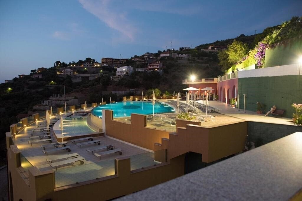 Фотография Grand Avalon Sikani 4*