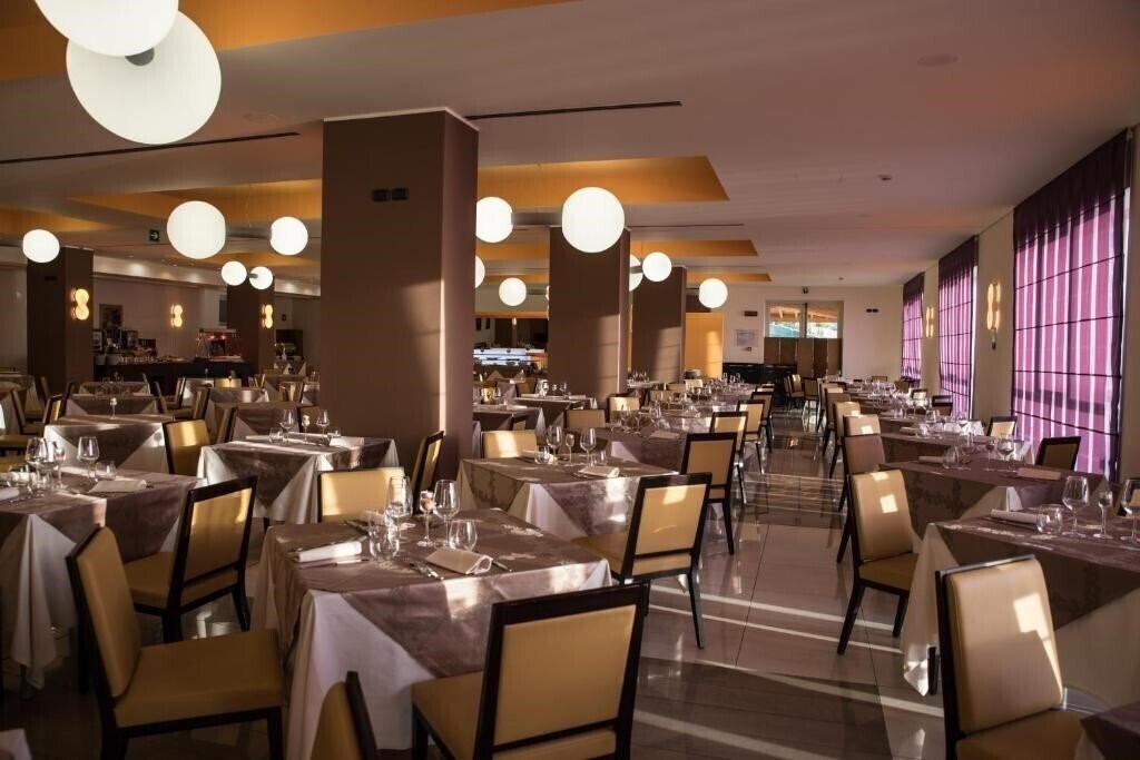 Изображение Grand Avalon Sikani 4*
