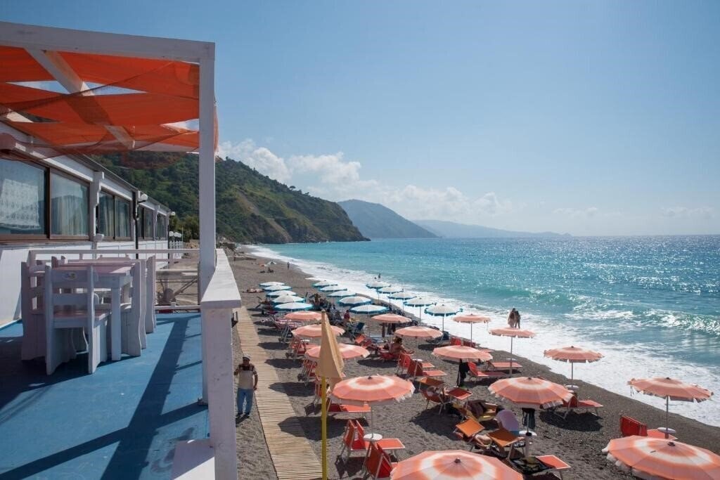 Вид Grand Avalon Sikani 4*