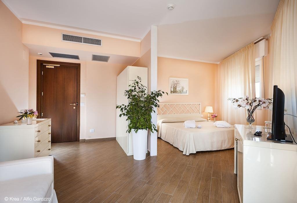 Территория Mondello Palace 4*