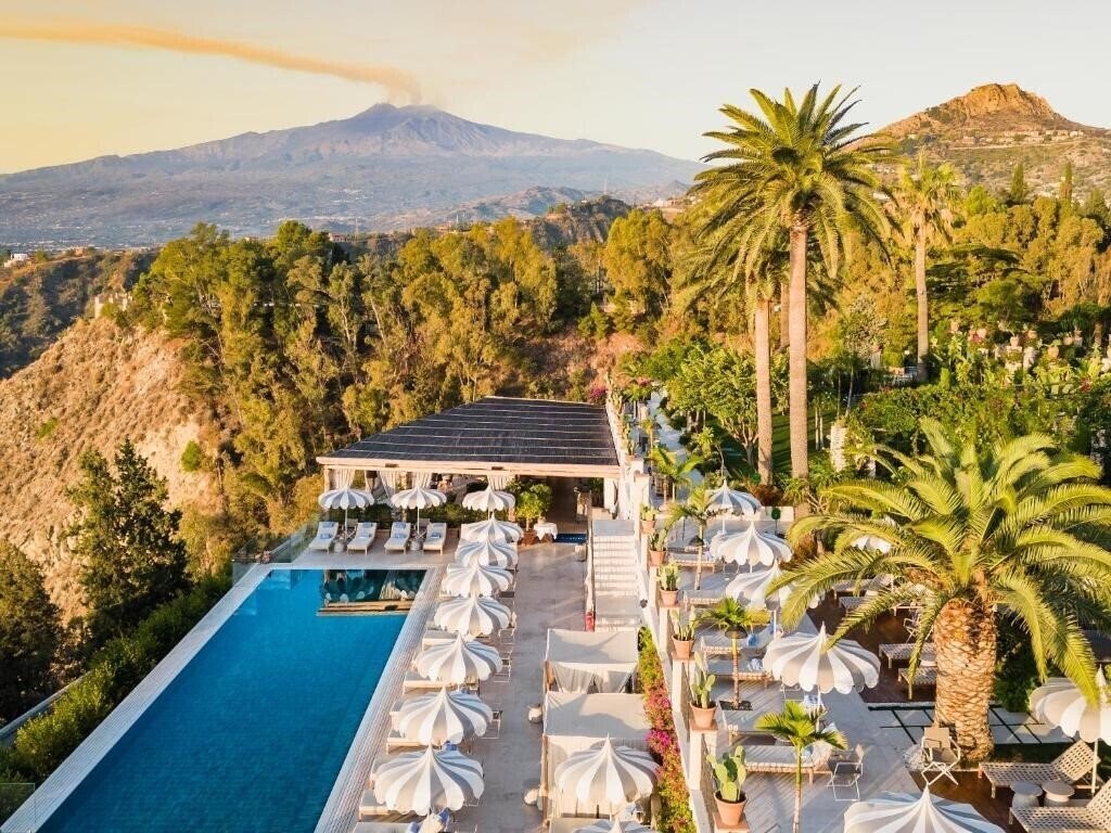 Территория San Domenico Palace Taormina A Four Seasons Hotel 4*