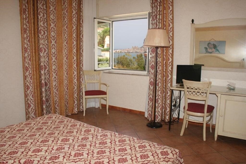 Фото Hotel Santa Lucia Le Sabbie D'oro 4*