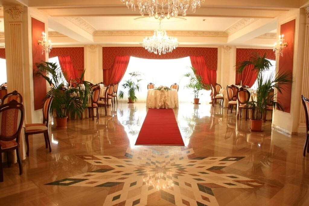 Апартаменты Hotel Santa Lucia Le Sabbie D'oro 4*
