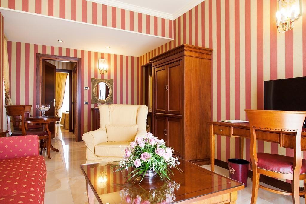 Панорама Diamond Naxos Taormina 5*