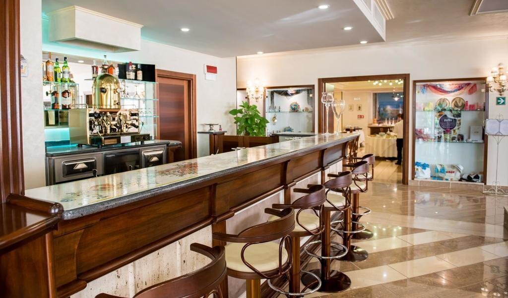 Вид Diamond Naxos Taormina 5*