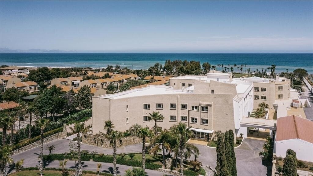 Панорама Mangia’s Himera Resort (ex. Himera Beach Club, Himera Premium Resort, Himera Resort) 4*