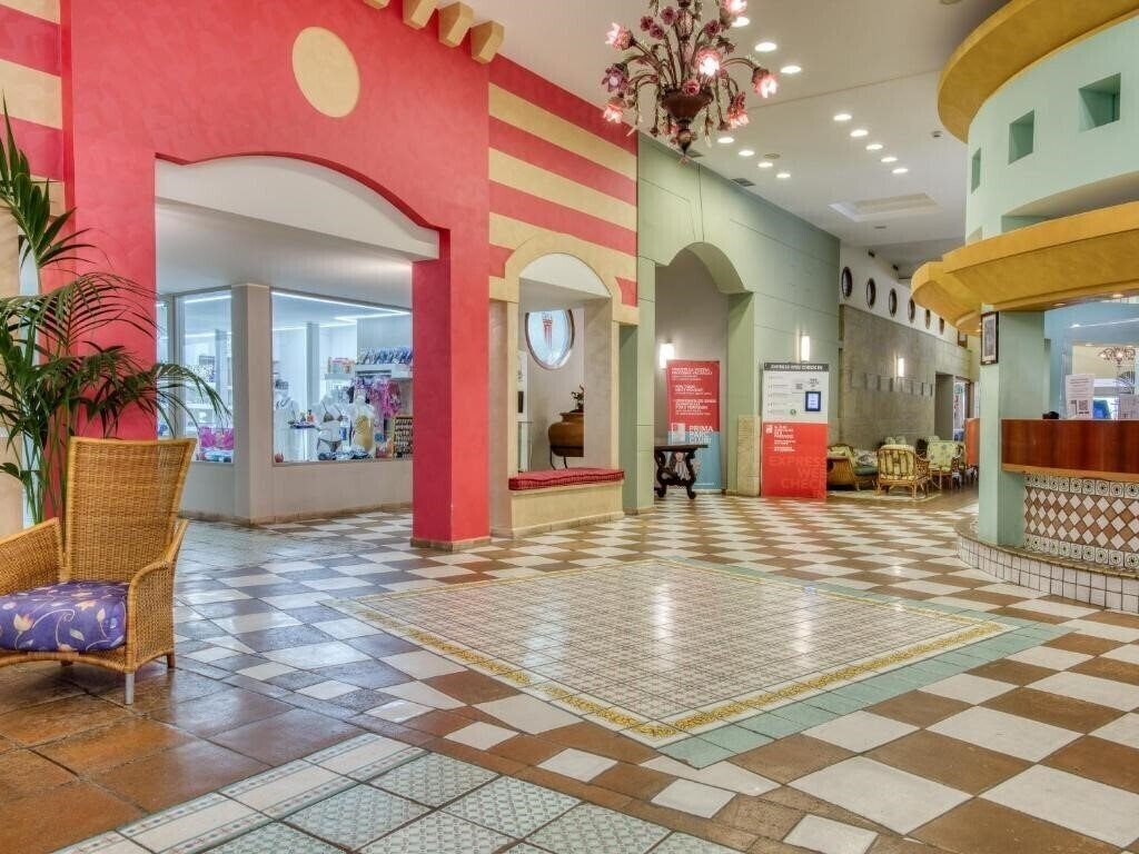 Апартаменти Olimpo (Letojanni) 4*