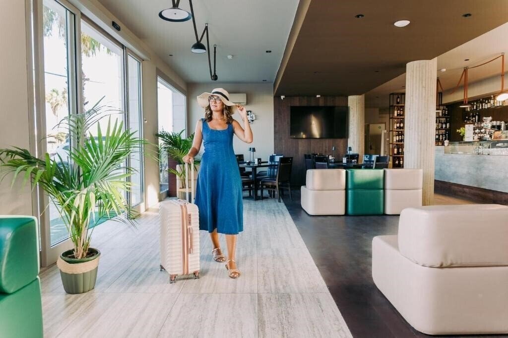 Готель Baitan Hotel 4*