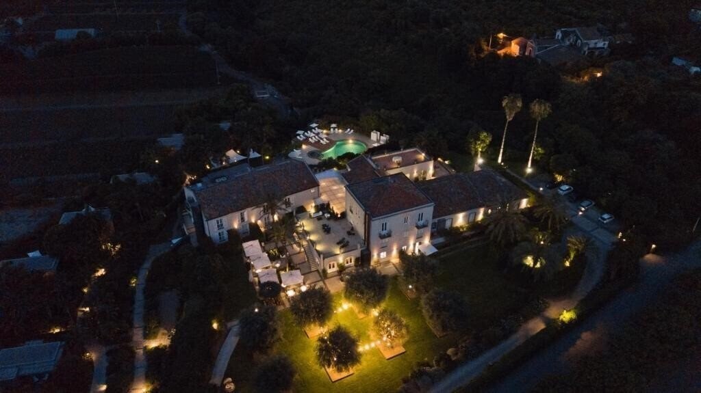 Апартаменти Donna Carmela Resort & Lodges 4*