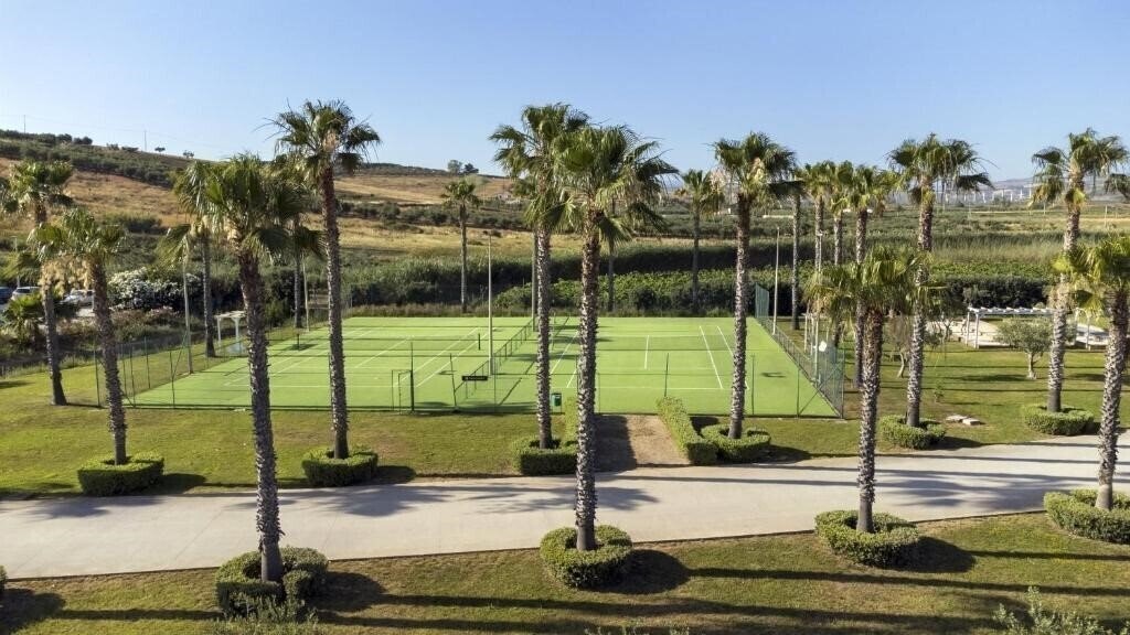 Апартаменты Costanza Beach Club 4*