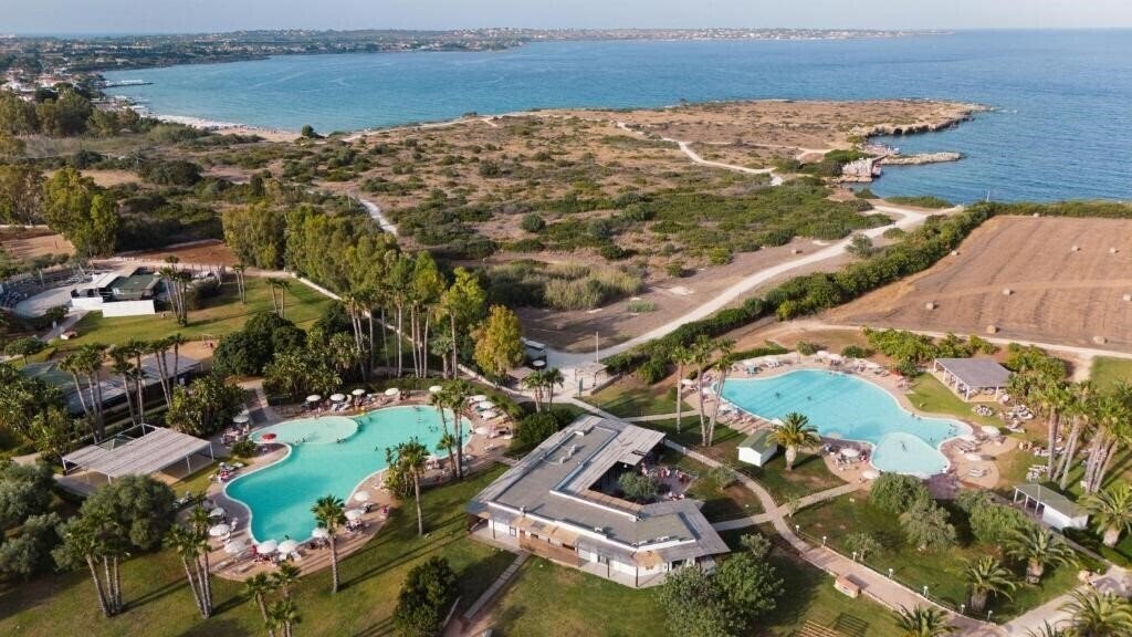 Отель VOI Arenella Resort (ex. Arenella Resort) 4*