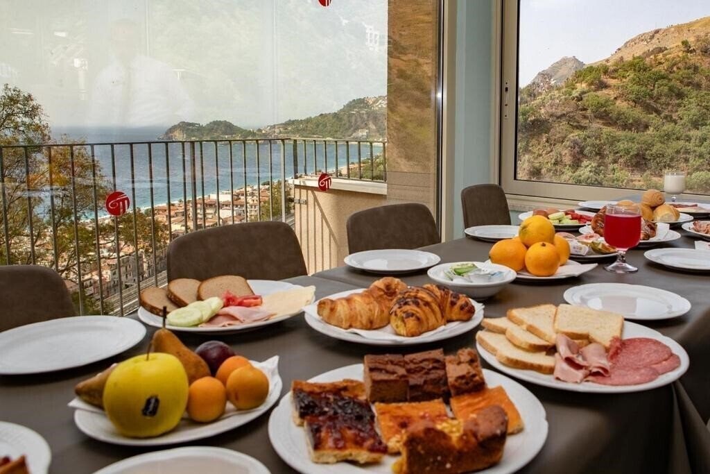 Вид Antares Hotel 4*