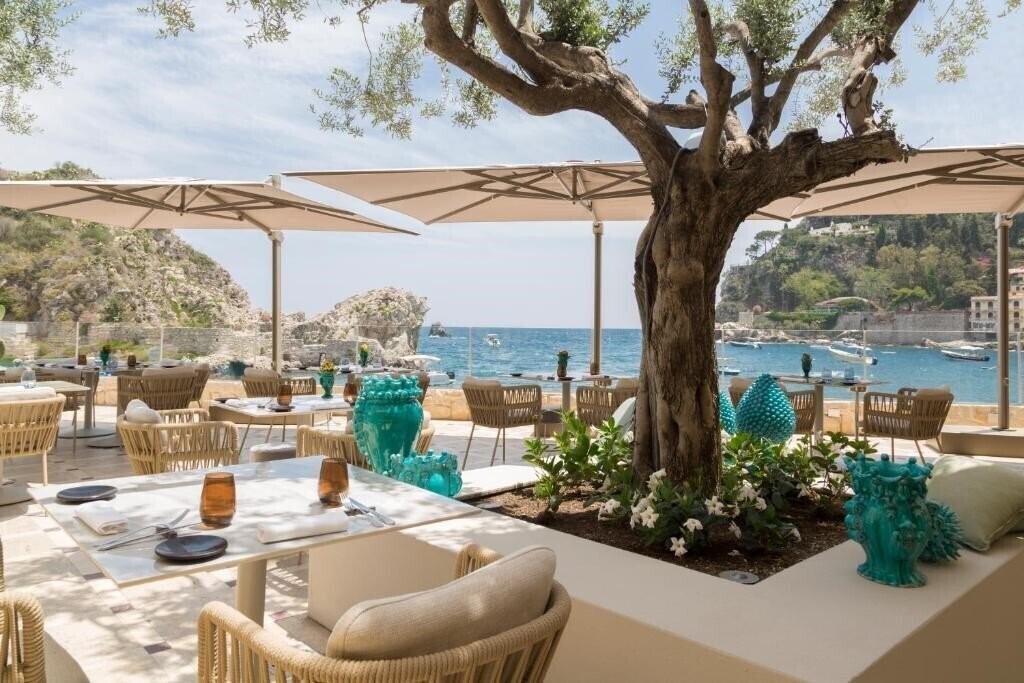 Вид Grand Hotel Mazzaro Sea Palace 5*