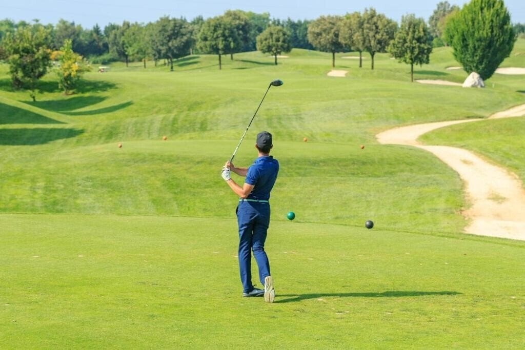 Територія Golf Paradiso (Castelnuovo Del Garda) 4*