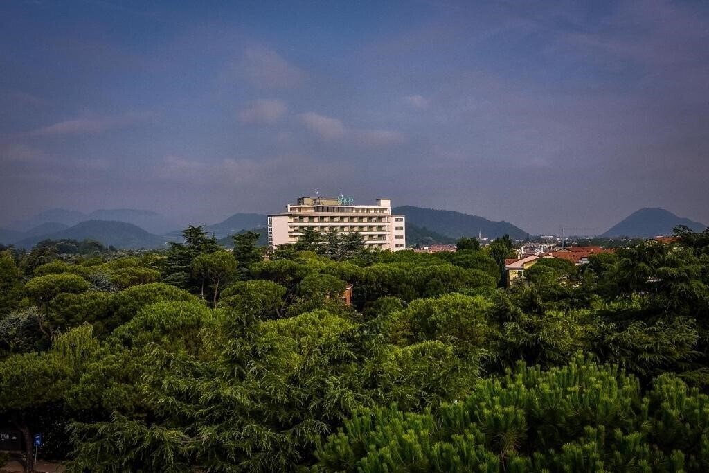 Вид Garden Terme Montegrotto 4*