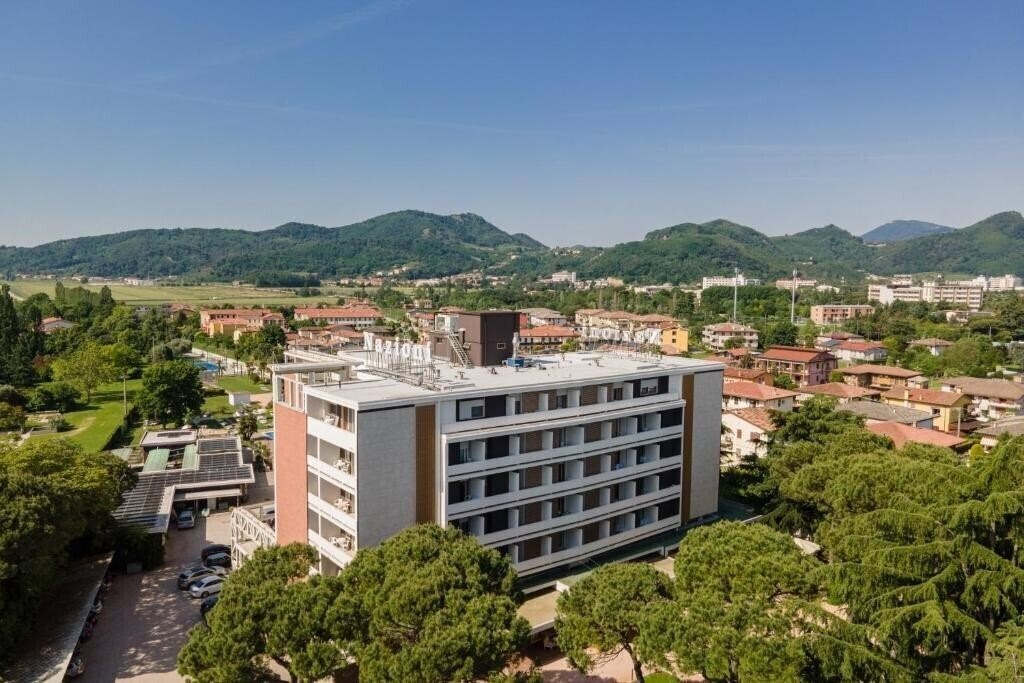 Вид Terme Delle Nazioni Montegrotto Terme 4*