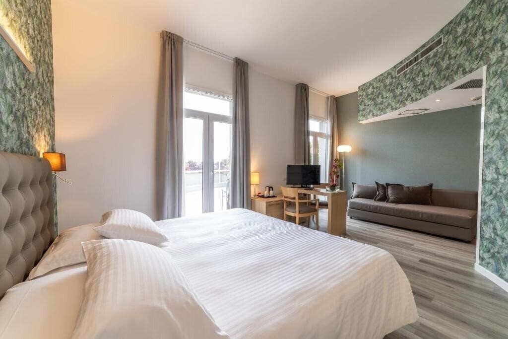 Апартаменти Mioni Royal San 4*